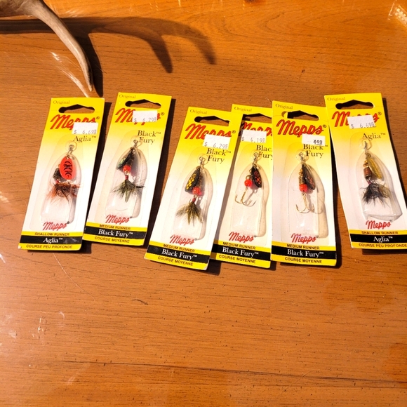 Mepps lure package. - Picture 1 of 8